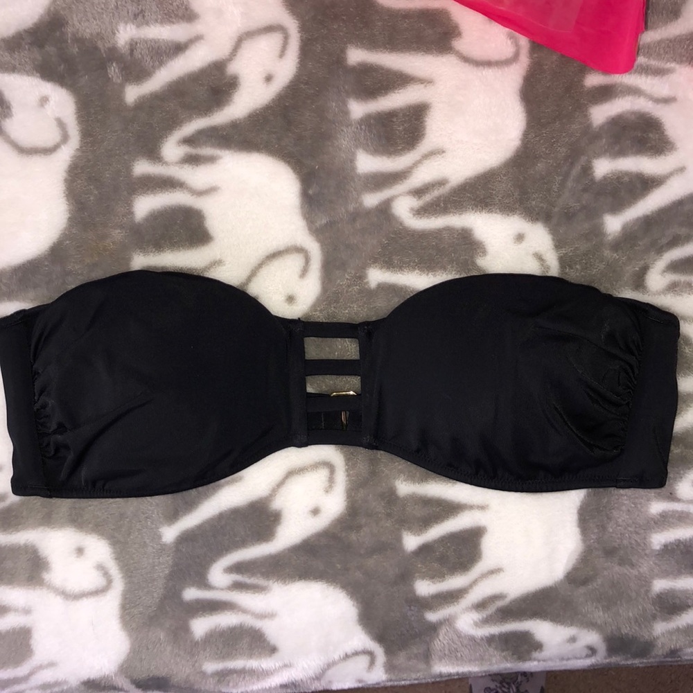 Black strapless Victoria’s Secret bikini top